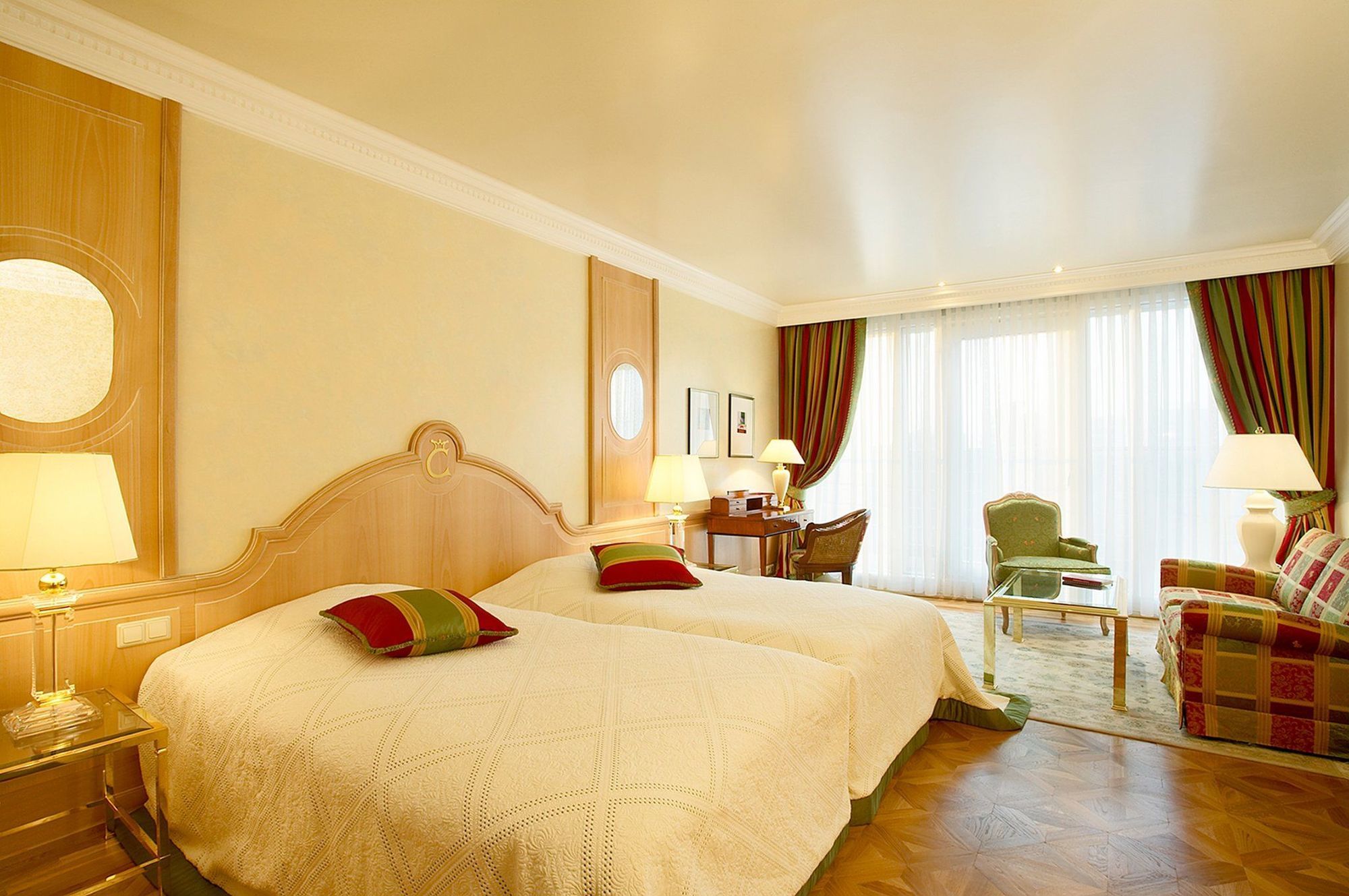 Colombi Hotel Friburgo em Brisgóvia Quarto foto A room at the Hotel de la Tour