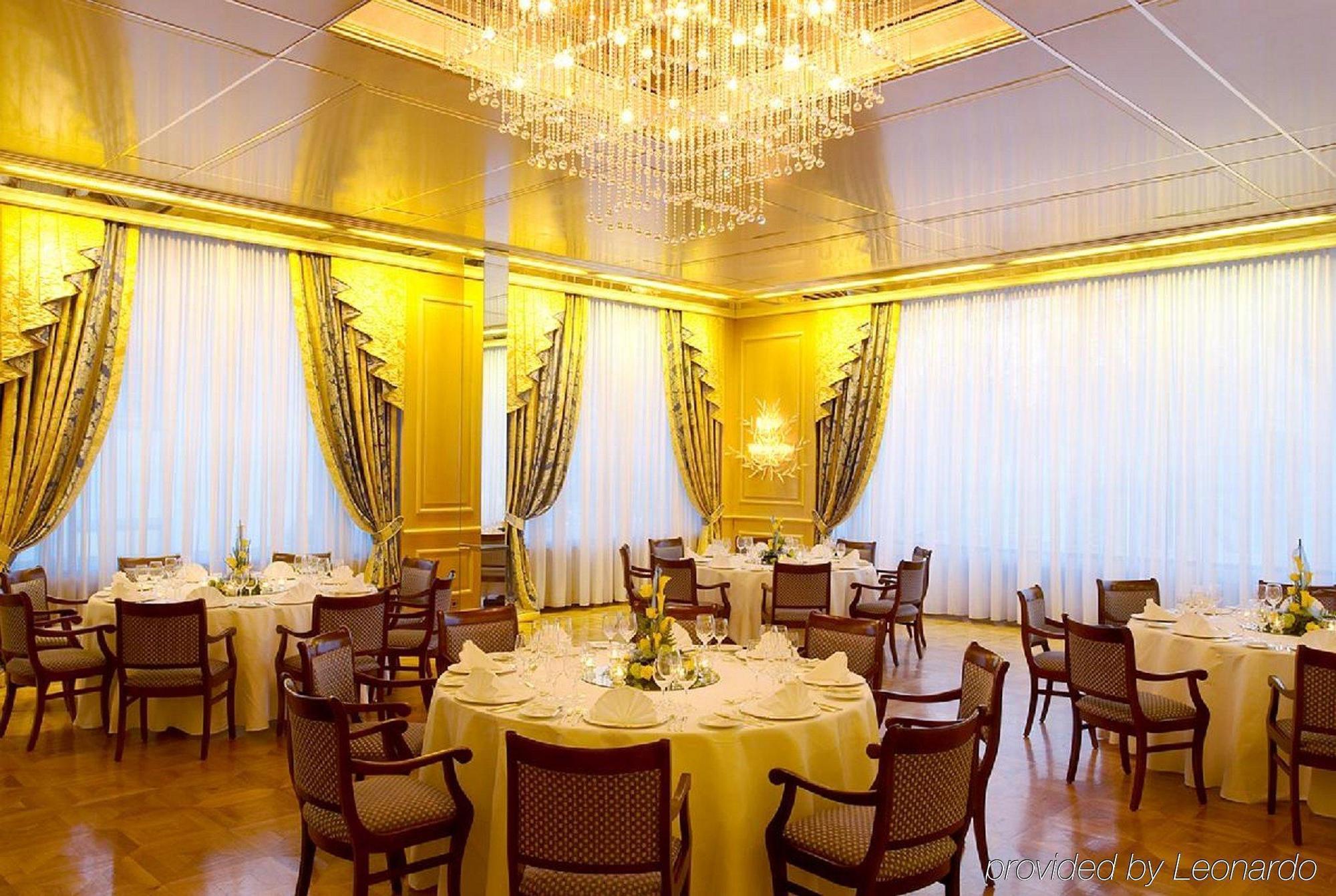 Colombi Hotel Friburgo em Brisgóvia Facilidades foto The interior of the restaurant